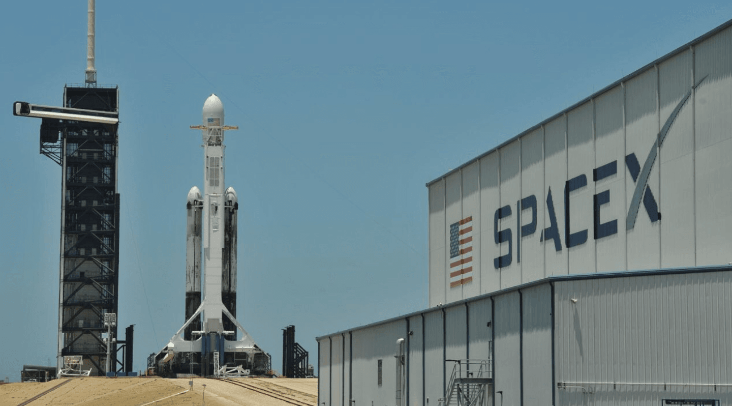 هل يمكن لـ SpaceX الوصول إلى 200 دولار؟ توقعات سعر SPCX لعام 2026