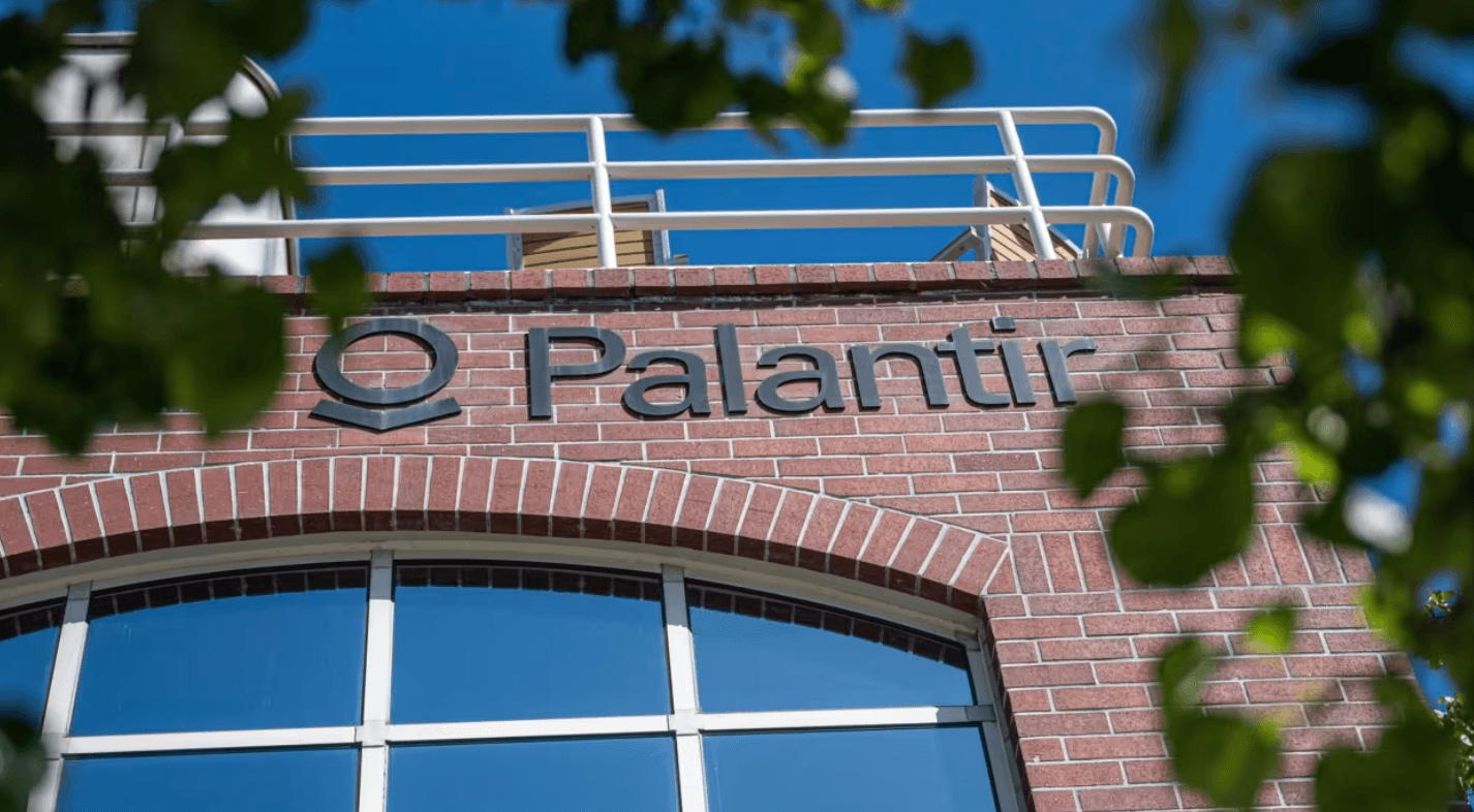 توقعات سعر سهم PLTR للفترة 2026-2030: هل يمكن أن تصل Palantir إلى 500 دولار؟