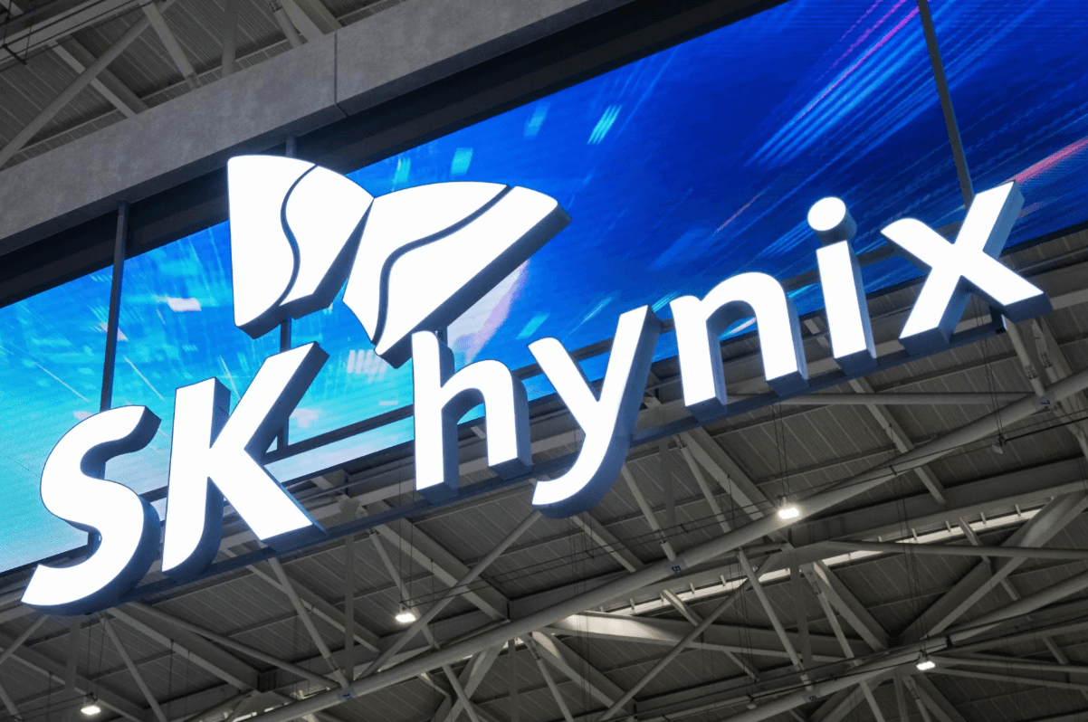 ارتفع سهم SK Hynix بأكثر من 300% في عام 2026 وهو الآن مدرج في ناسداك: هل لا يزال الصعود يستحق الملاحقة؟