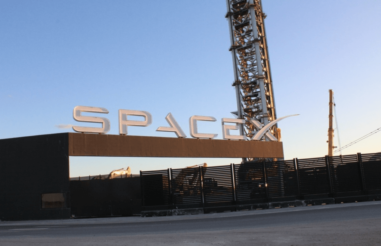مخاطر سعر سهم SPCX: ماذا تعني دعوى Colossus2 وفترة حظر 6 أغسطس للمستثمرين